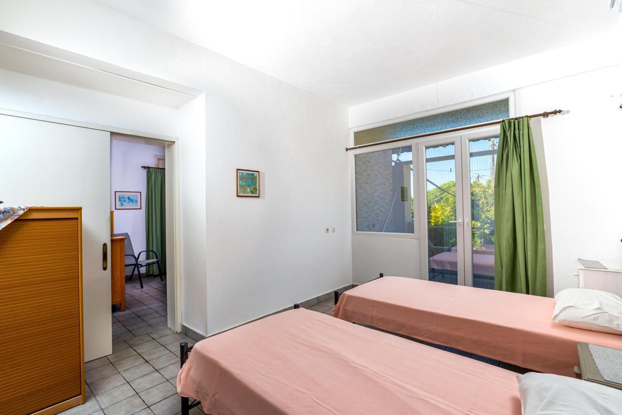 Varagoulis Giannis & Lenas Apartments Paramonas  Екстериор снимка